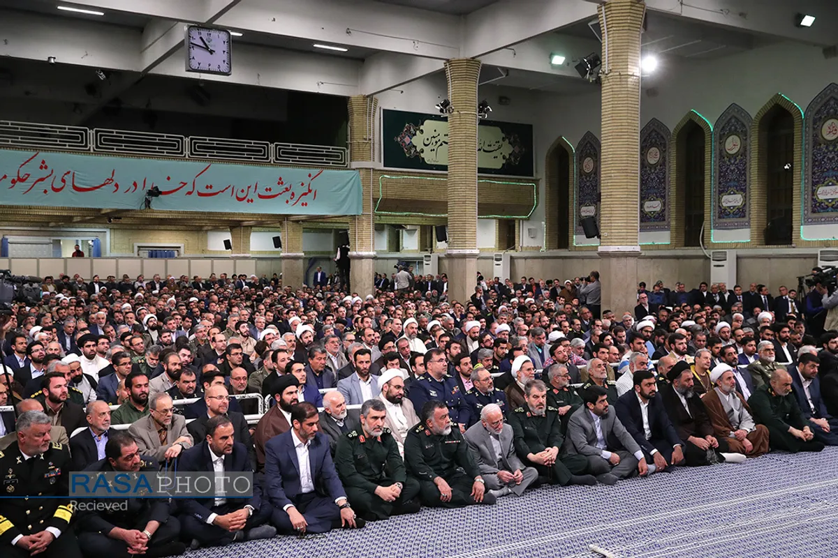دیدار مسئولان نظام و سفرای کشورهای اسلامی با مقام معظم رهبری