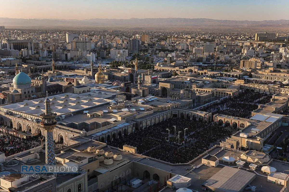 تصاویر هوایی تشییع قائد شهید امت در مشهد مقدس