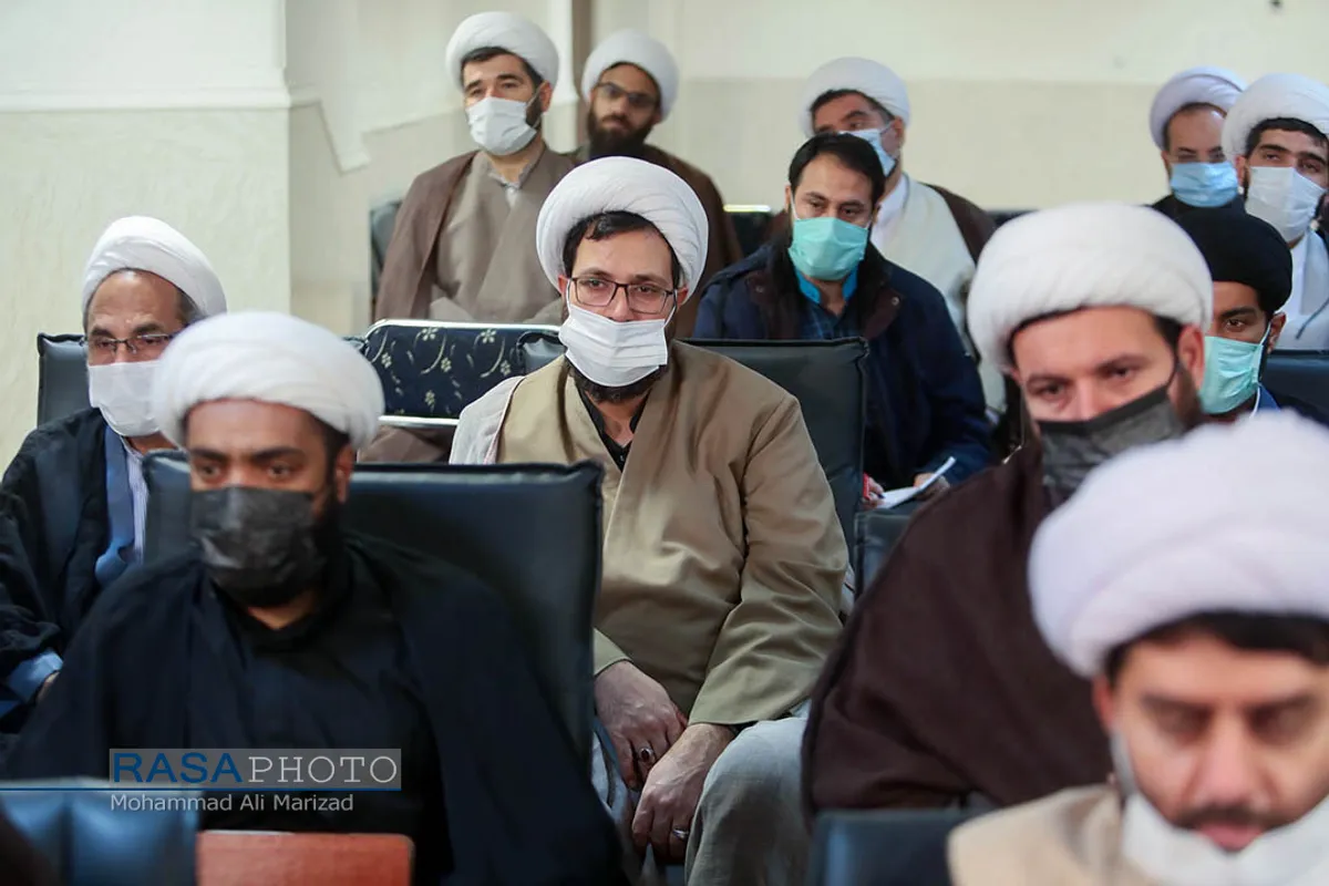 دیدار معاون سازمان اوقاف با حضرات آیات نوری همدانی و علوی گرگانی