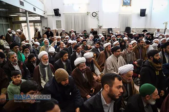 جشن&zwnj;های عمامه&zwnj;گذاری طلاب حوزه علمیه قم در بیوت مراجع تقلید و  علما