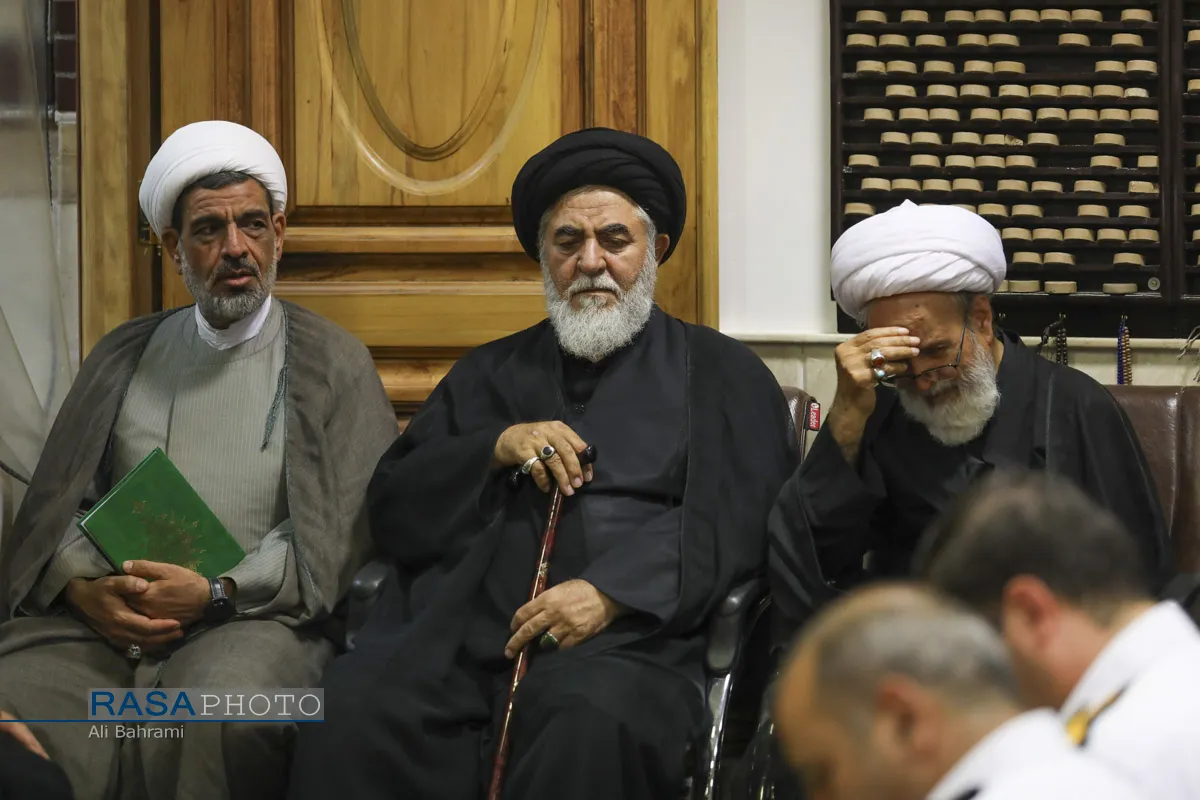 مراسم بزرگداشت قائد شهید امت حضرت آیت&zwnj;الله&zwnj;العظمی خامنه ای در دفتر حضرت آیت الله جوادی آملی