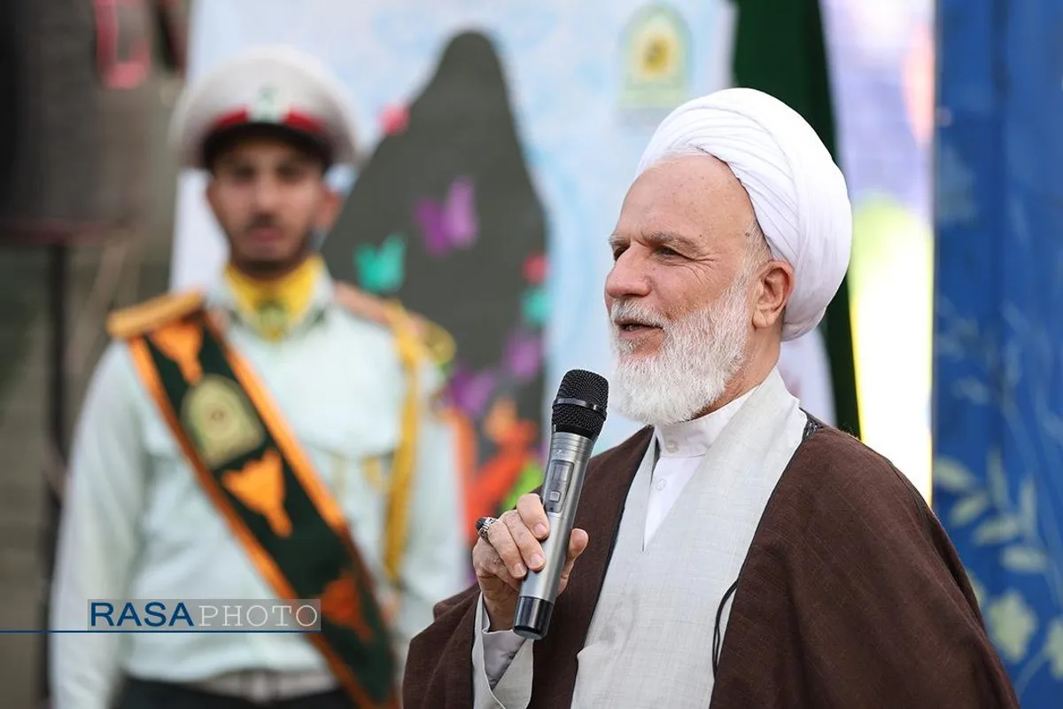 مراسم تجلیل از مجریان طرح نور حجاب و عفاف با حضور آیت الله محمدی عراقی