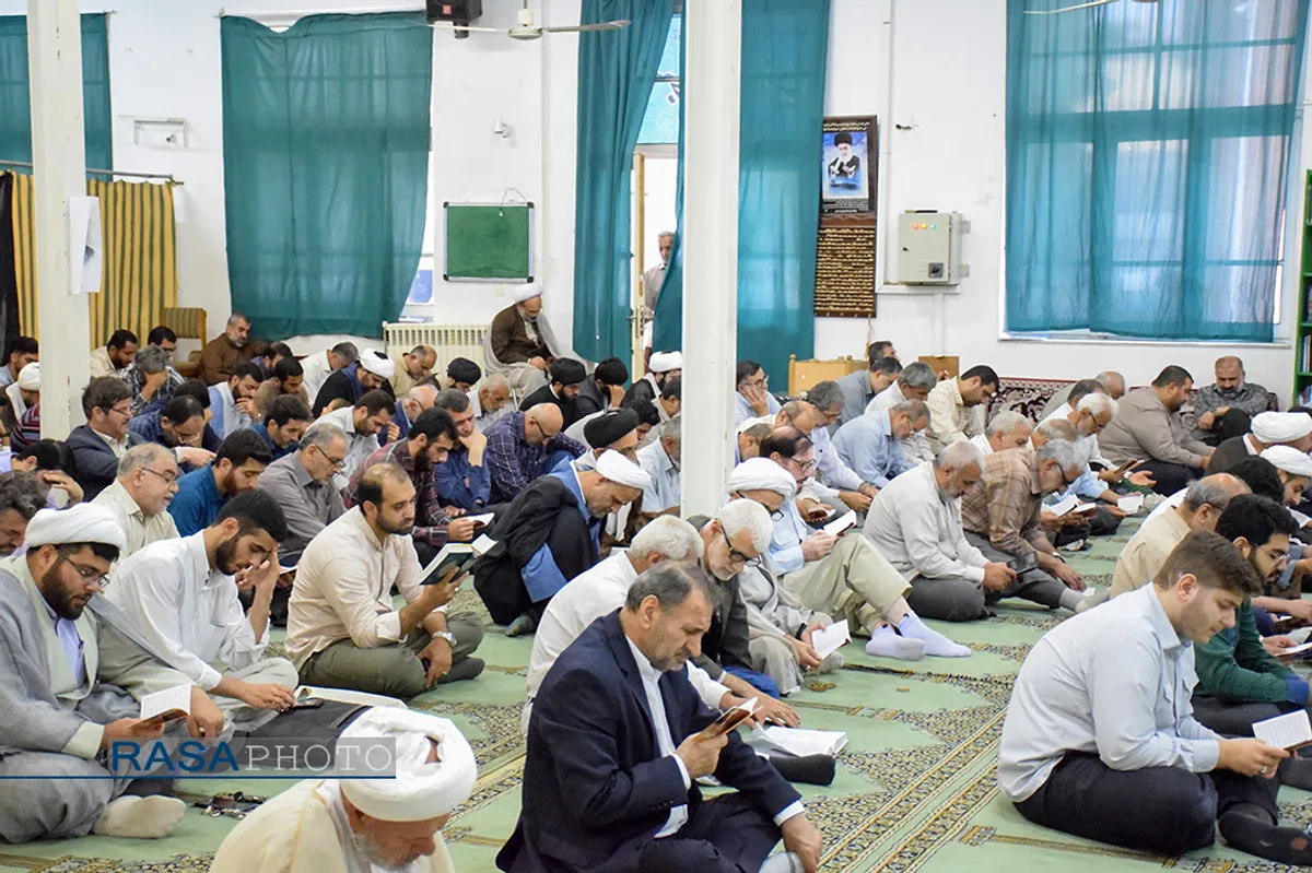 مراسم دعای عرفه در مدرسه علمیه خاتم الانبیاء بابل