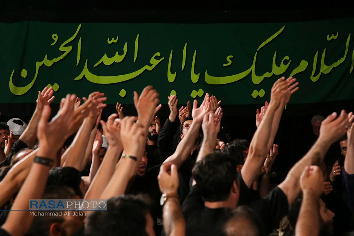 مراسم سوگواری حضرت اباعبدالله&zwnj;الحسین(ع) در هیئت ثارالله قم&lrm;
