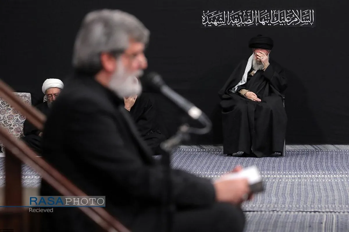 عزاداری شام شهادت حضرت فاطمه&zwnj;زهرا (سلام&zwnj;الله&zwnj;علیها) با حضور رهبر انقلاب
