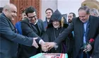 Iranian Muslims Give Flowers to Compatriot Christians