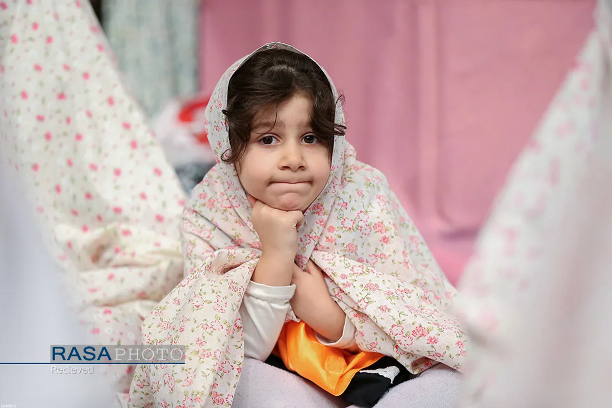 مراسم جشن تکلیف دختران دانش&zwnj;آموز با حضور مقام معظم رهبری