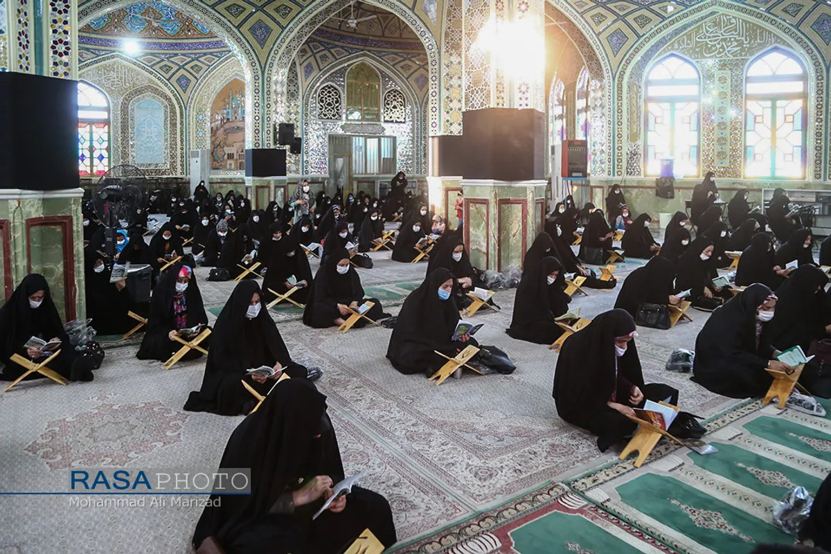 مراسم دعای عرفه با رعایت بهداشت در حرم امام زاده هلال بن علی