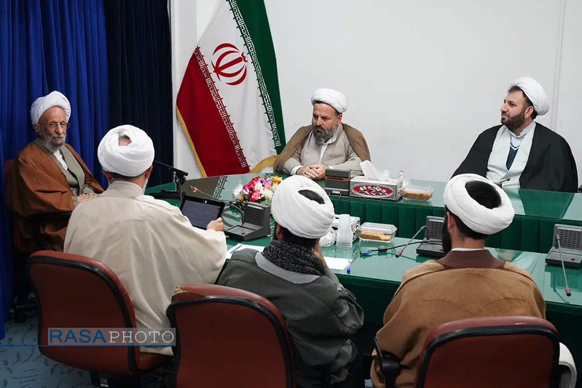 دیدار مسئولان نهاد&zwnj;های حوزوی با آیت الله مصباح یزدی