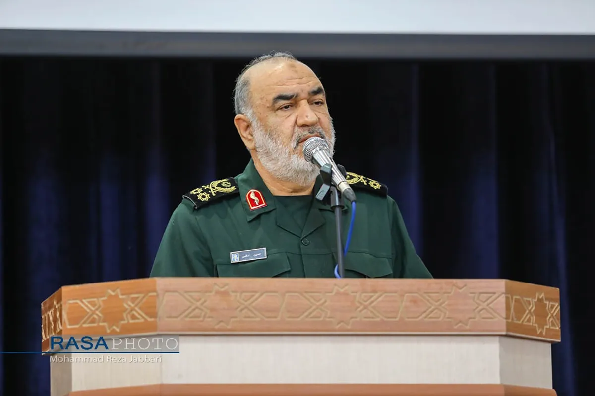 تصاویری از فرمانده شهید سپاه پاسداران انقلاب اسلامی سردار حسین سلامی