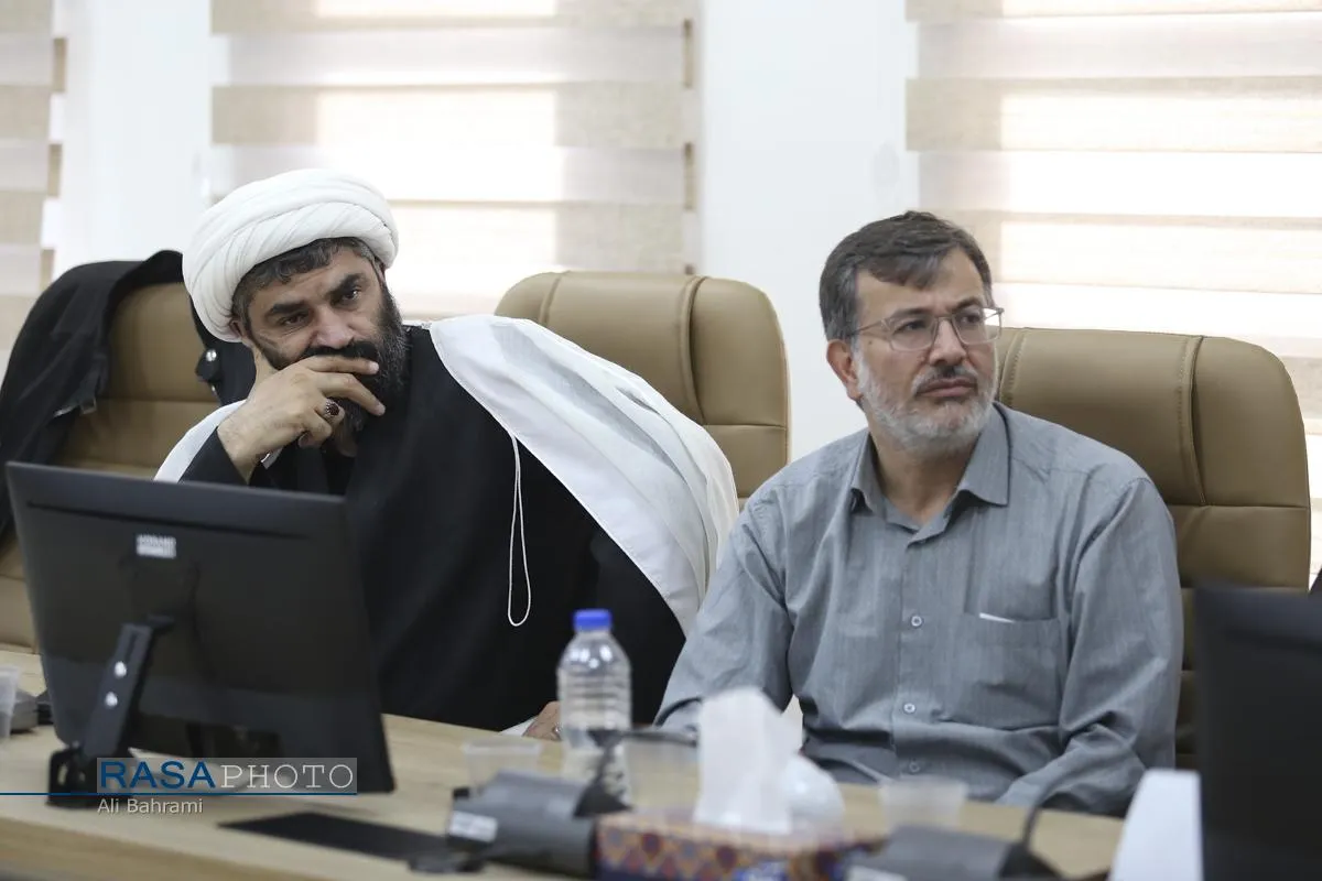 نشست علمی تحلیل فنی و فقهی زیست مجازی ایرانیان