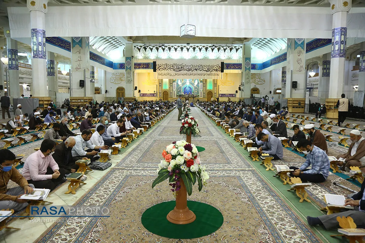 مراسم جزء&zwnj;خوانی قرآن کریم در حرم کریمه اهلبیت (ع)