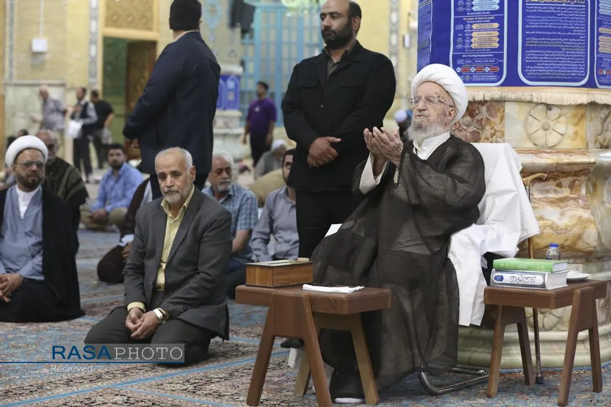 حضور حضرت آیت الله مکارم شیرازی در مسجد مقدس جمکران