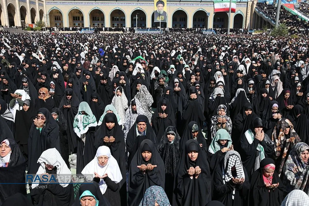 اقامه نماز جمعه تهران به امامت رهبر معظم انقلاب اسلامی