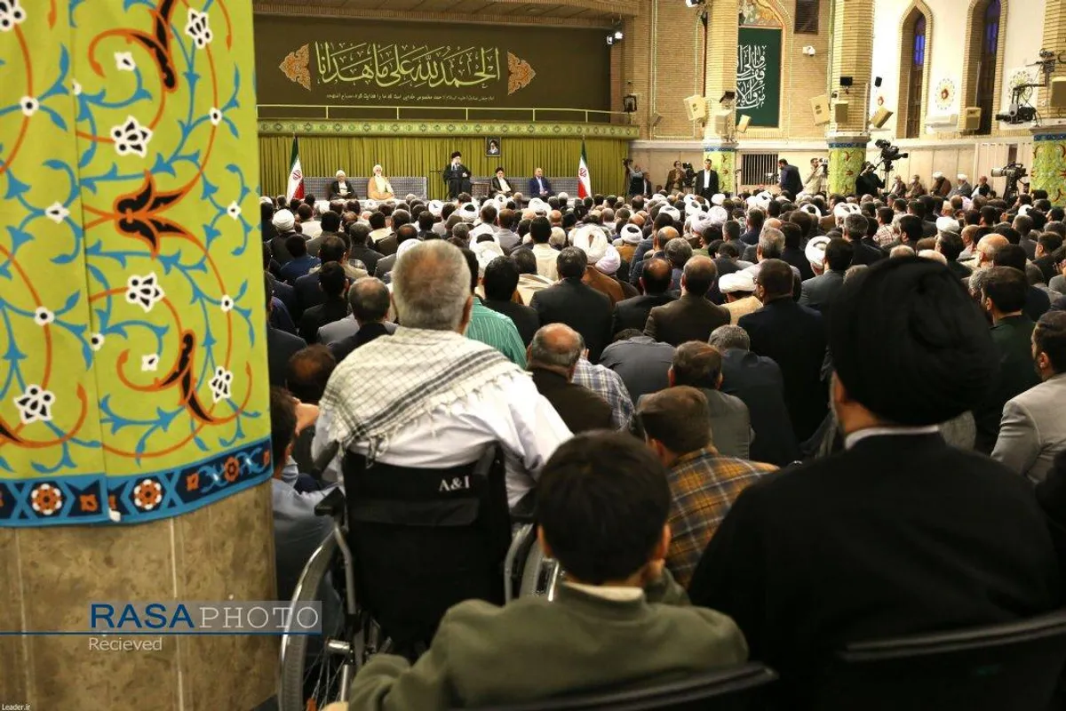 دیدار مسئولان، سفرای کشورهای اسلامی و جمعی از اقشار مختلف مردم با رهبر انقلاب