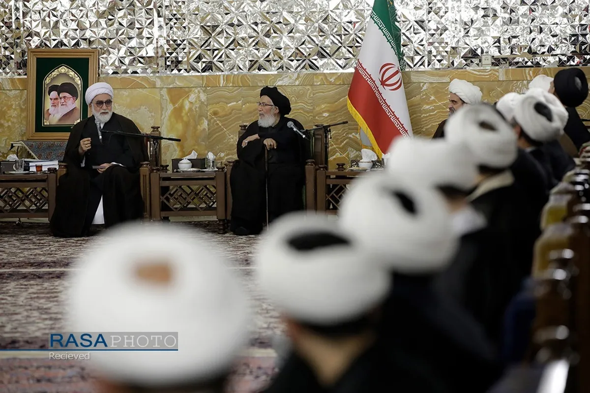 دیدار اساتید مدرسه تابستانه "دارالعلم" طلاب با تولیت آستان قدس رضوی