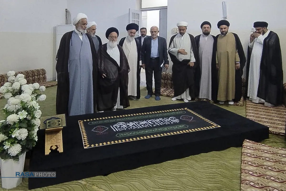 دیدار هیئت اعزامی از سوی رهبر معظم انقلاب با علماء نجف