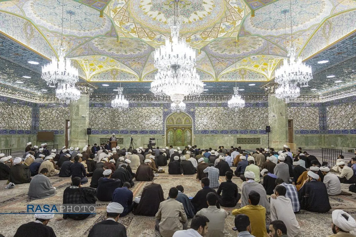 گردهمایی عزم و اخوت