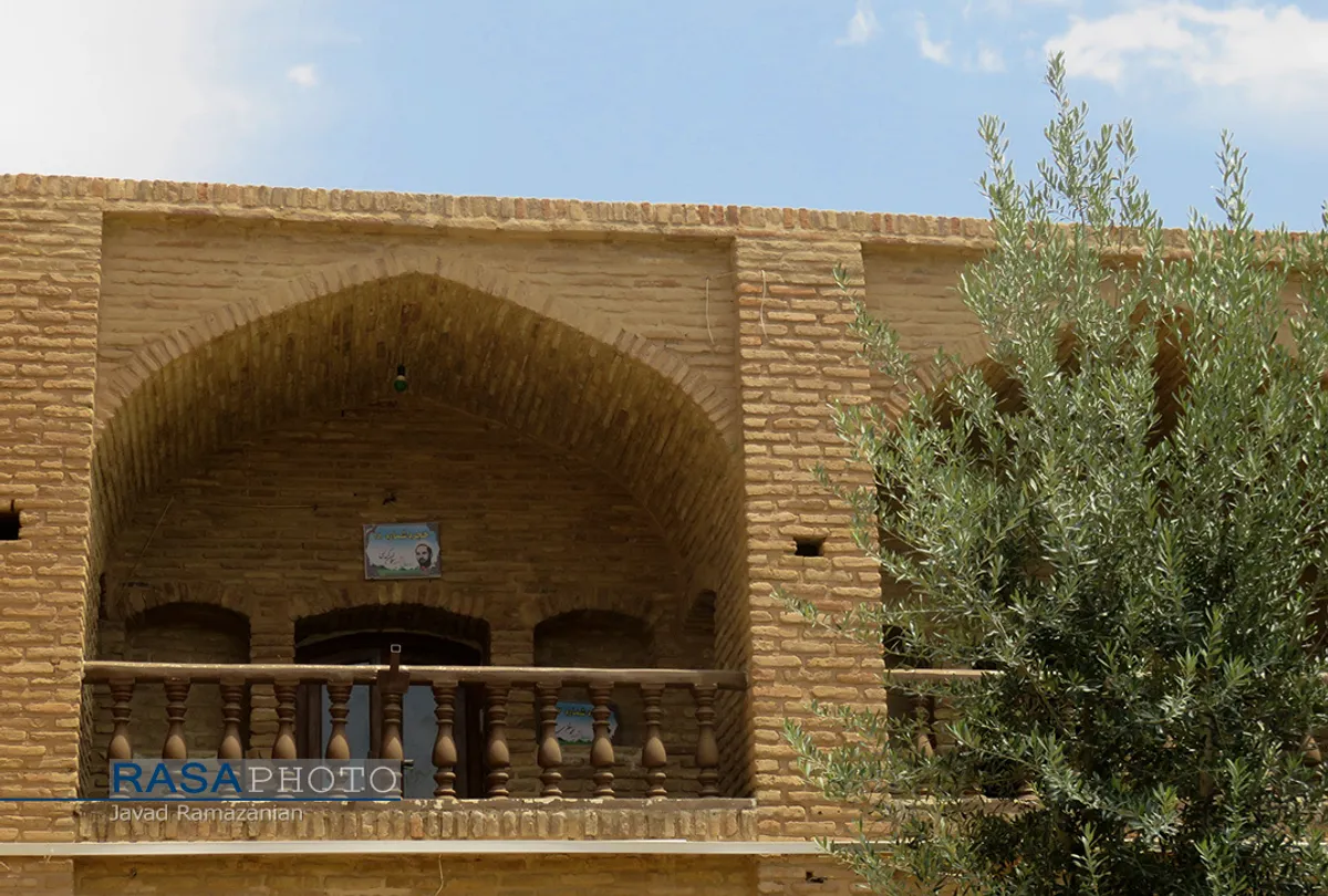 بنای تاریخی ۷۰۰ ساله حوزه علمیه بسطام