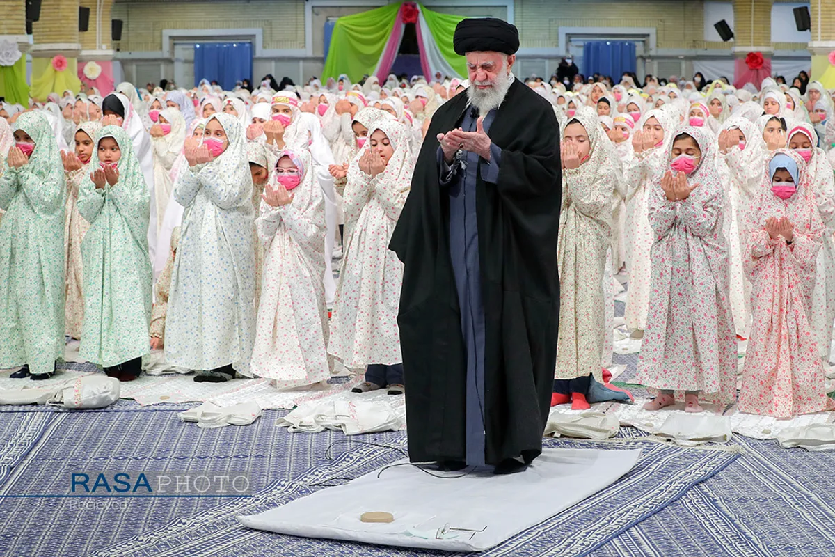 مراسم جشن تکلیف دختران دانش&zwnj;آموز با حضور مقام معظم رهبری