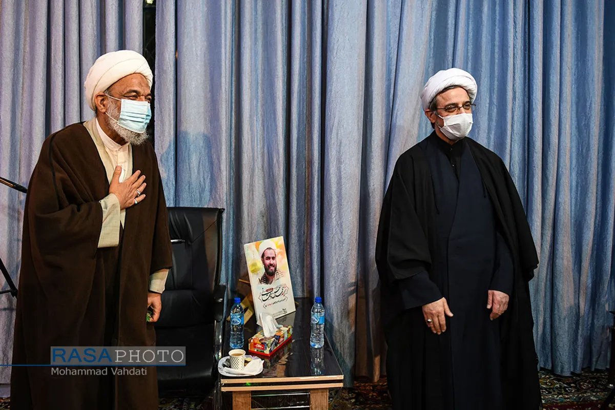 بزرگداشت حضرات آیات یزدی و مصباح یزدی در مدرسه حقانی قم