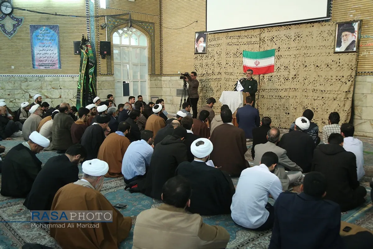 تصاویری از فرمانده شهید هوافضای سپاه سردار حاجی زاده