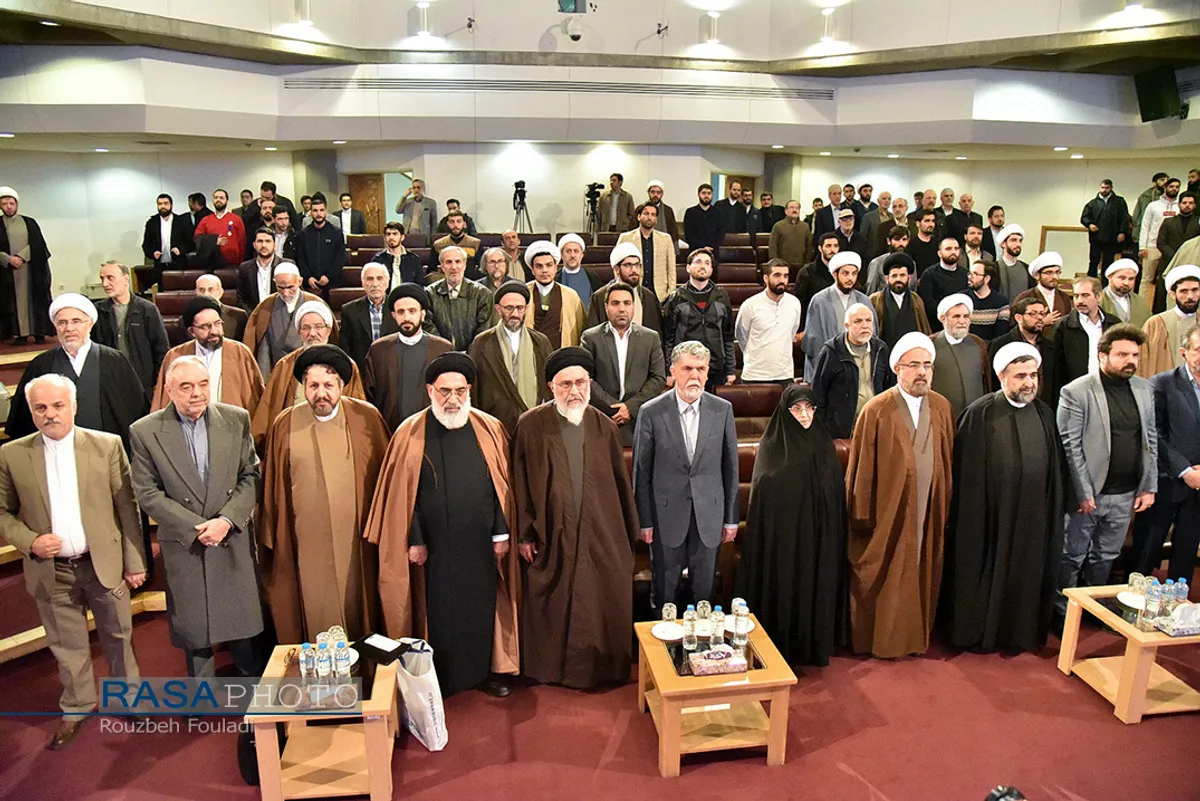 مراسم رونمایی از کتاب &laquo;سَلُونِی قَبْلَ أَن ْتَفْقِدُونِی، تحریر نهج البلاغه&raquo;