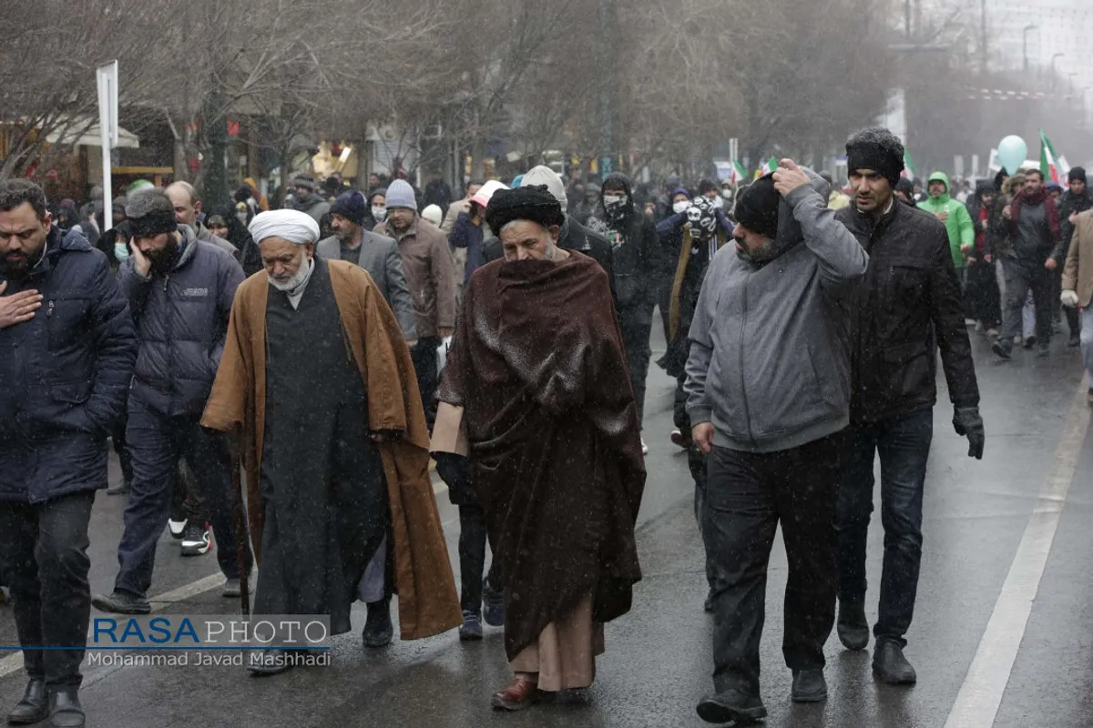 راهپیمایی عظیم مردم مشهد در سالروز یوم الله ۲۲ بهمن