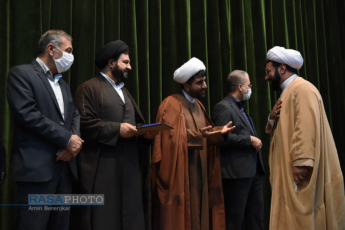 همایش گام دوم تبلیغ در شیراز&lrm;
