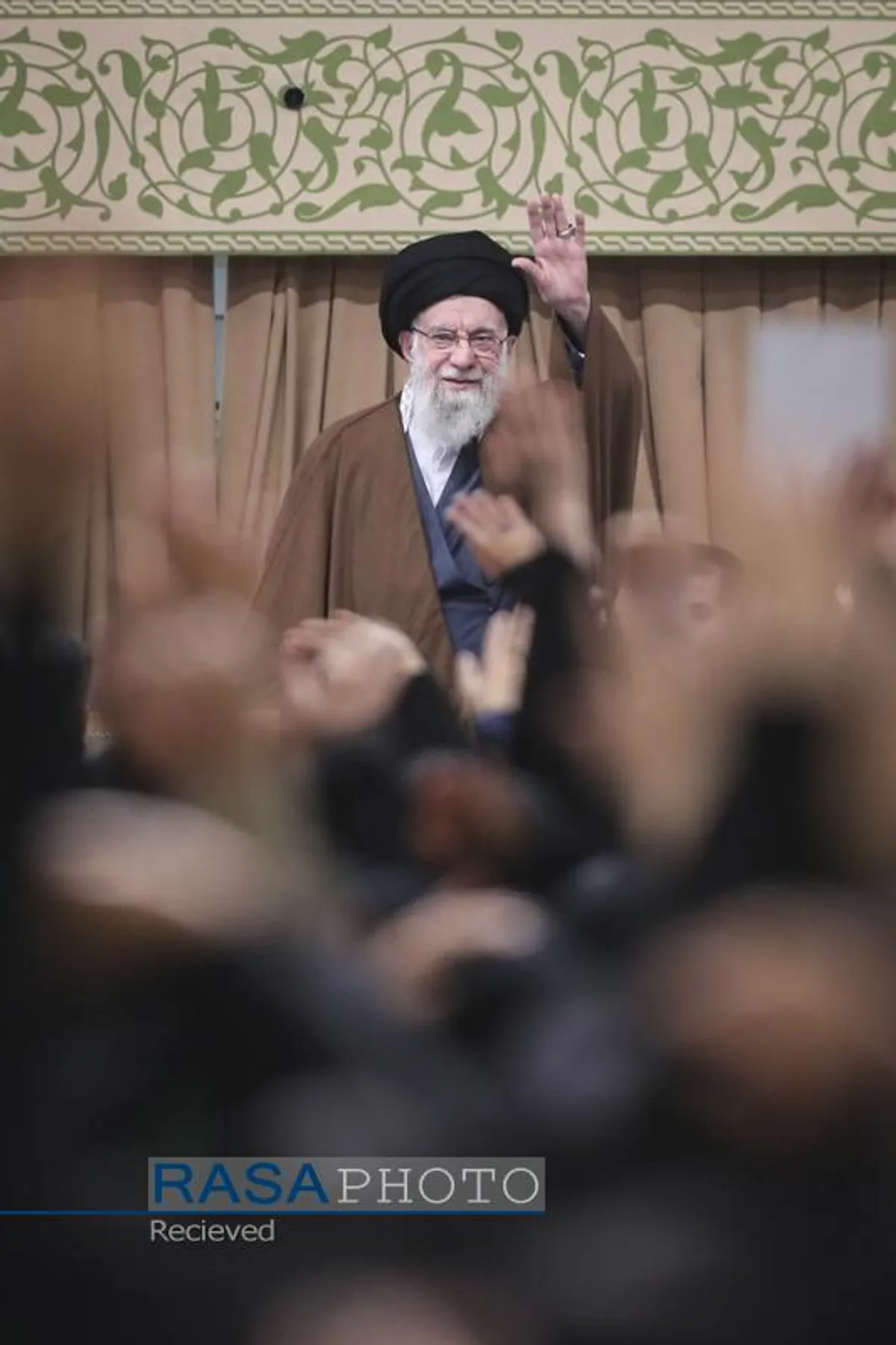 دیدار دانش&zwnj;آموزان و دانشجویان با رهبر معظم انقلاب