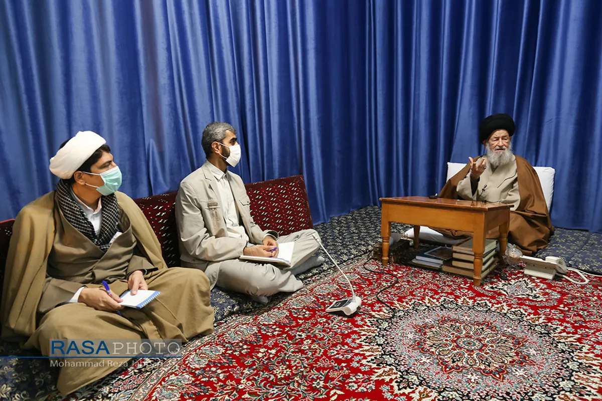 دیدار فرمانده بسیج دانشجویی سپاه پاسداران استان قم با حضرت آیت الله علوی گرگانی