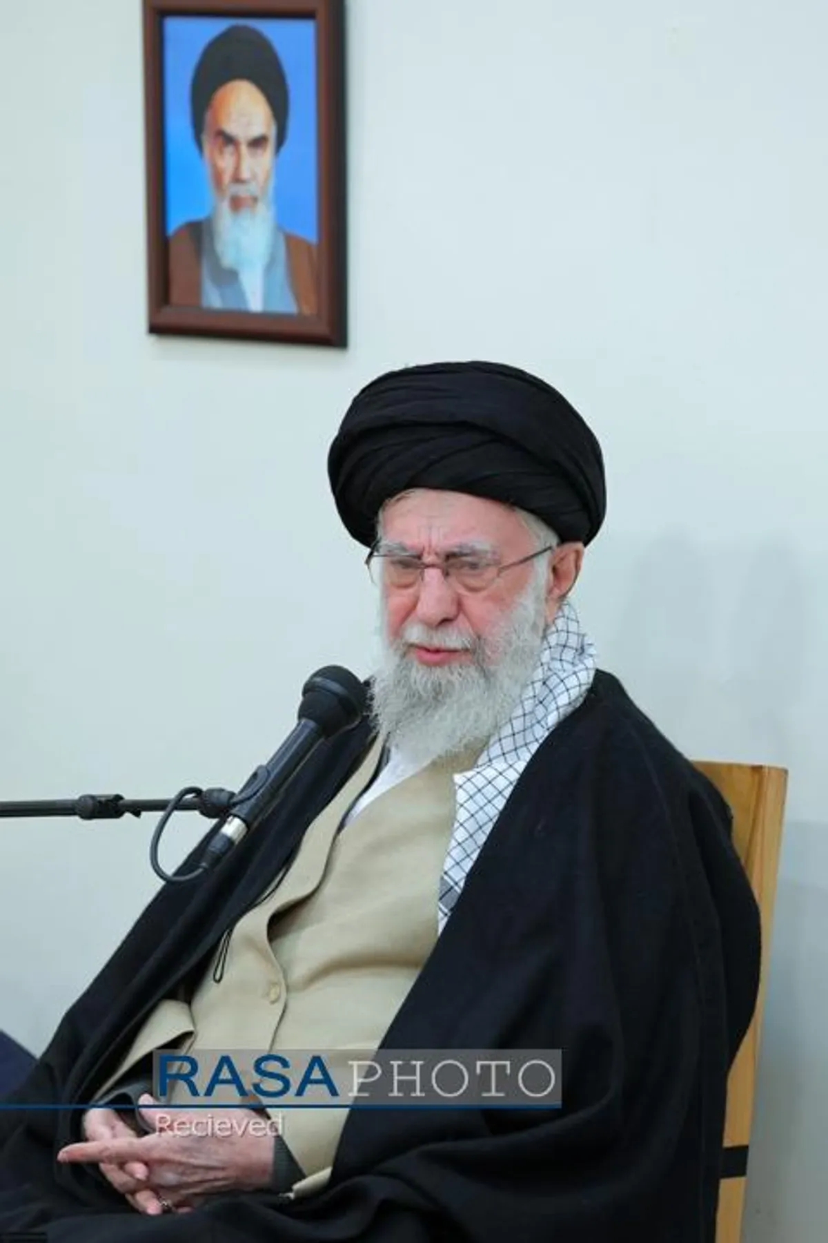 دیدار دست&zwnj;اندرکاران همایش بین&zwnj;المللی تفسیر تسنیم با رهبر معظم انقلاب