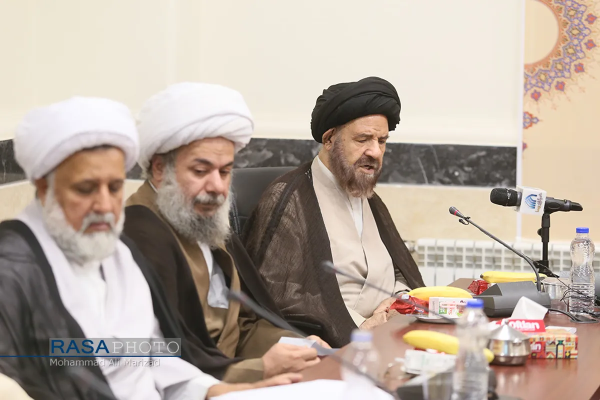 تصاویری از مرحوم آیت الله بطهایی