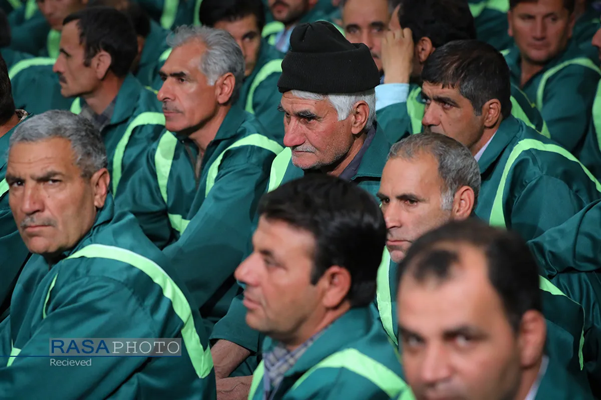 دیدار کارگران با مقام معظم رهبری