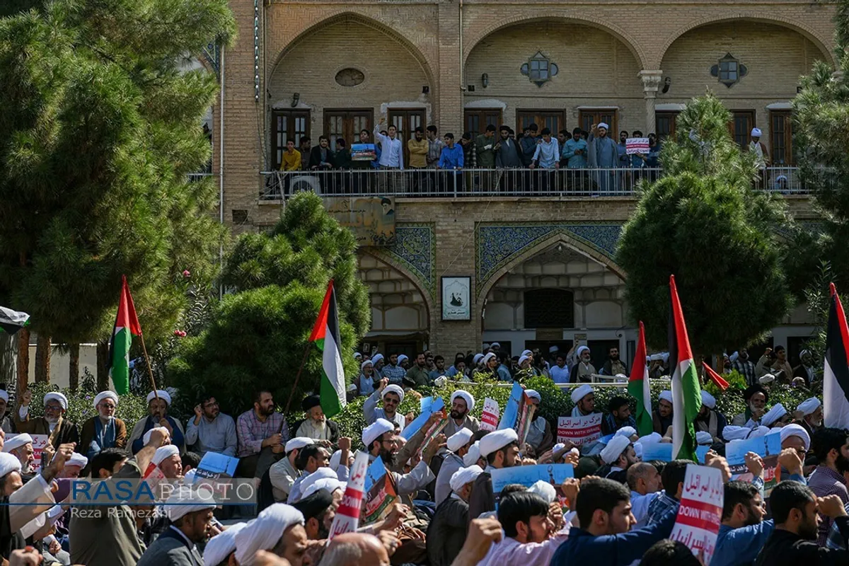 اجتماع بزرگ حوزویان در حمایت از جبهه مقاومت و فلسطین