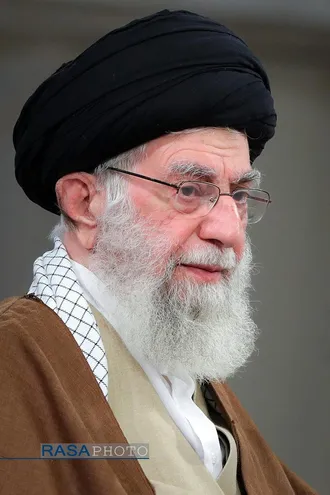 دیدار دست&zwnj;اندرکاران برگزاری کنگره ملی شهدای استان لرستان با مقام معظم رهبری