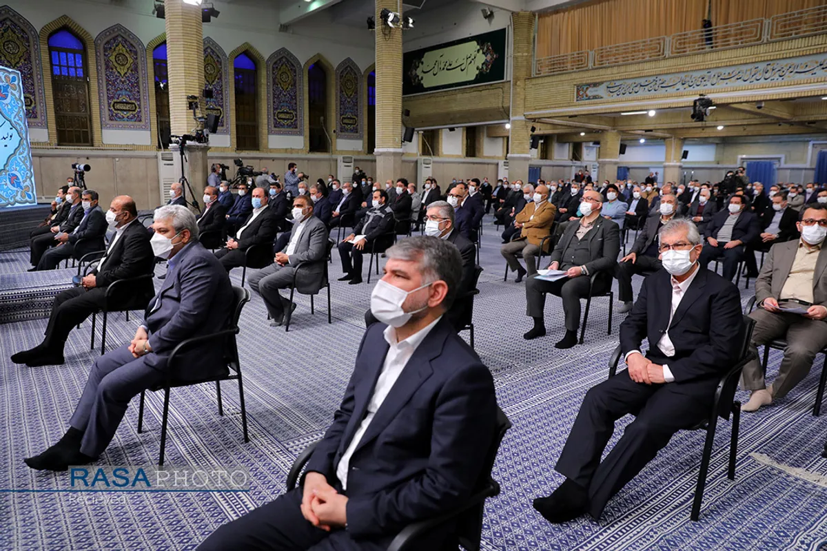 دیدار تولیدکنندگان و فعالان اقتصادی با مقام معظم رهبری