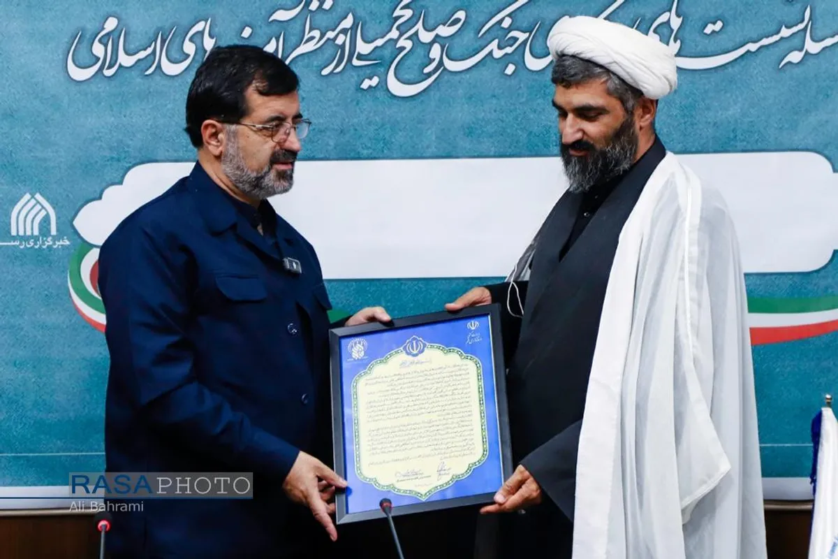 بازدید استاندار قم به&zwnj;مناسبت روز خبرنگار از خبرگزاری رسا