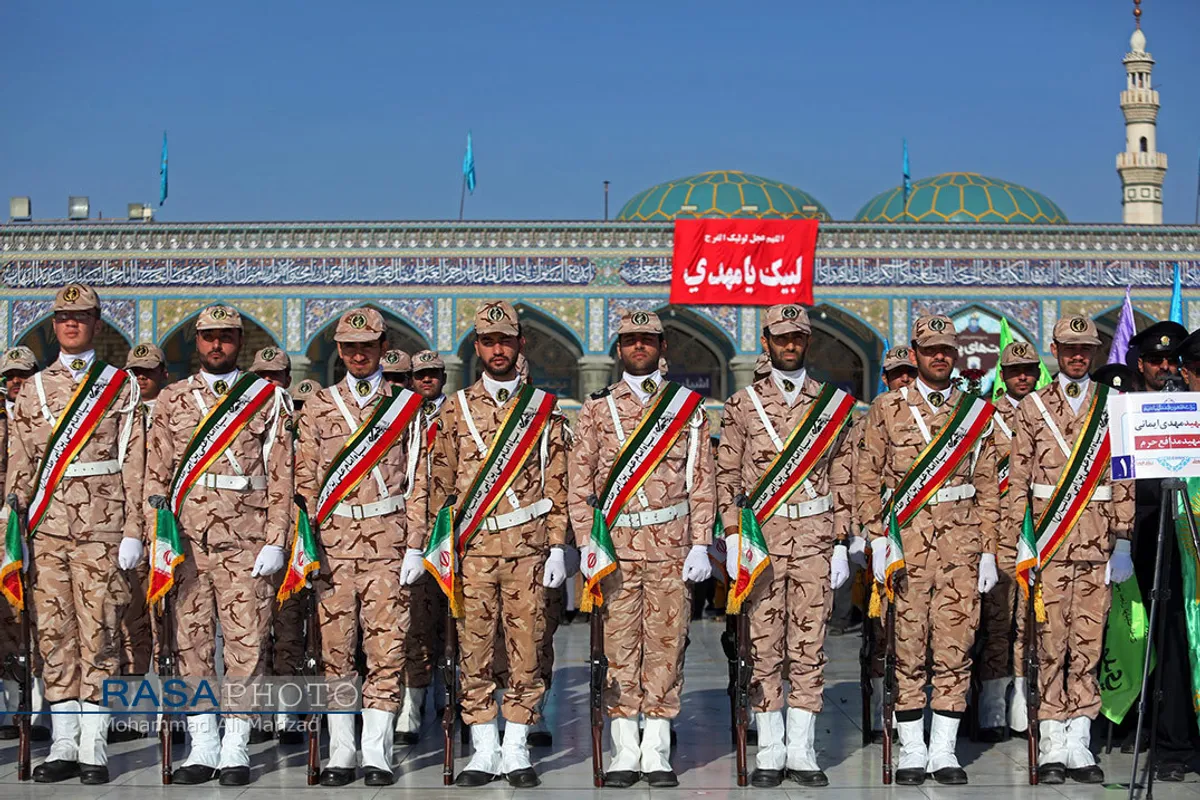 صبحگاه مشترک نیرو&zwnj;های مصلح با عنوان بیعت با امام زمان (عج) با حضور سردار باقری فرمانده کل نیرو&zwnj;های مصلح و حجت الاسلام والمسلمین رحیمیان