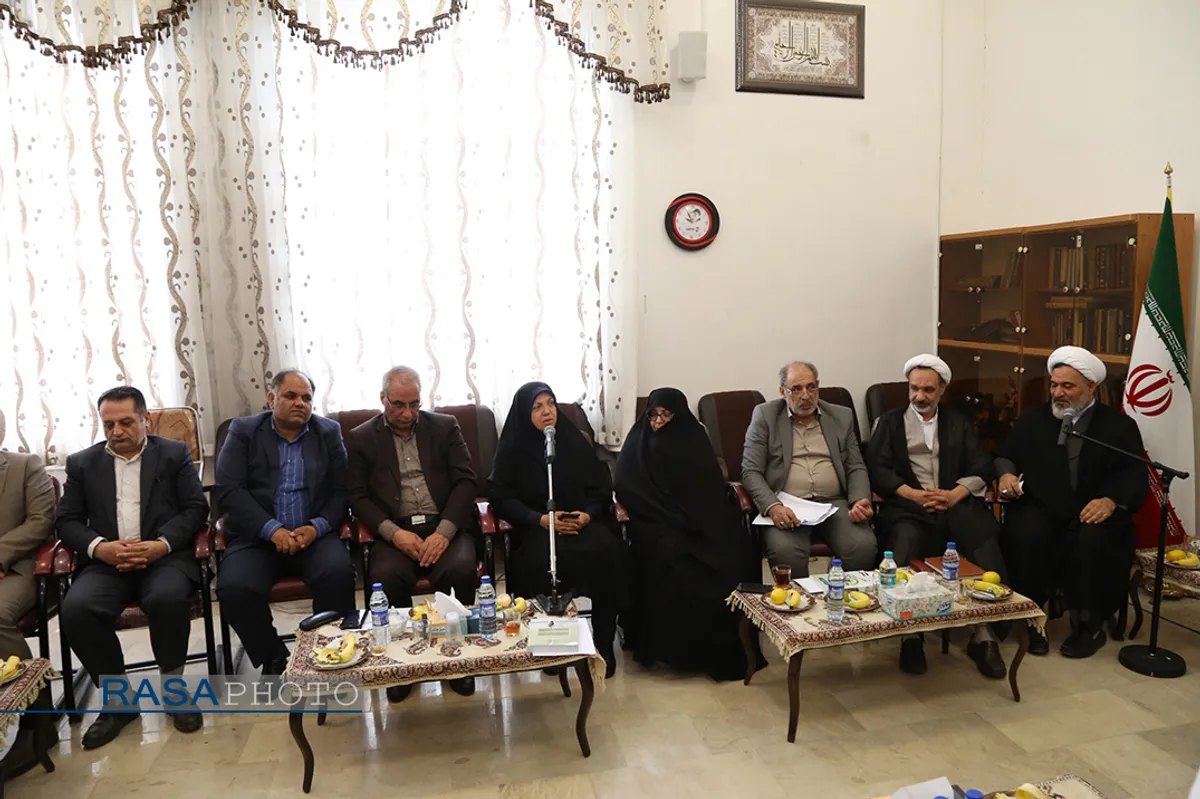 نشست هم اندیشی دستگاه&zwnj;های همکار با حوزه خواهران چهارمحال و بختیاری
