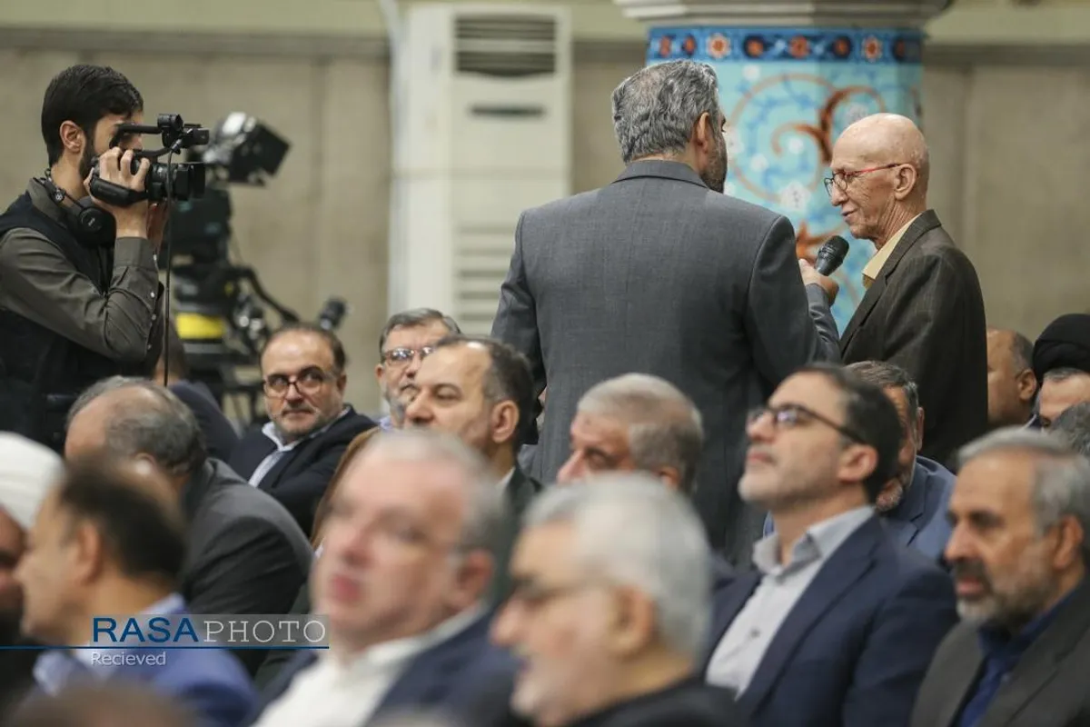 دیدار نمایندگان مجلس شورای اسلامی با رهبر معظم انقلاب