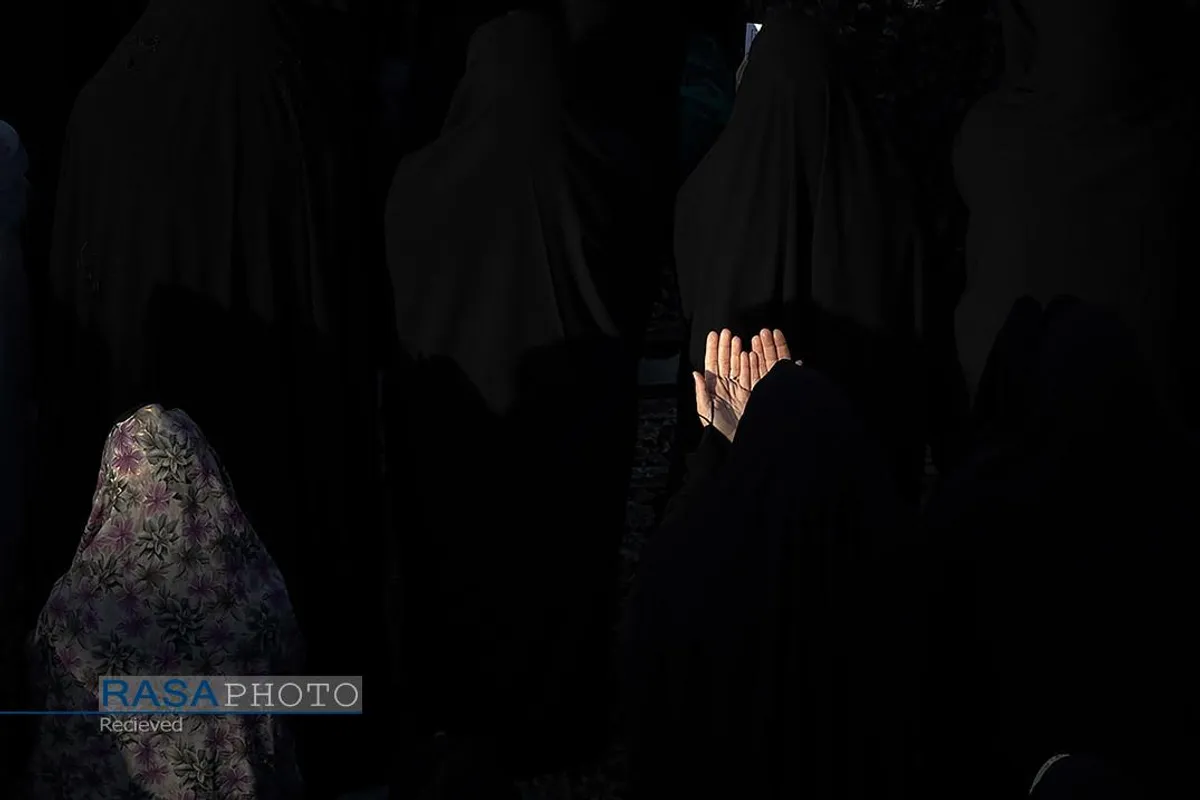 اقامه نماز عید فطر در حرم مطهر رضوی