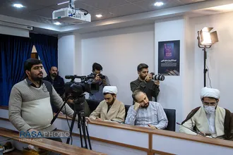 رونمایی از ۵ جلد از آثار دفتر مطالعات اسلامی توسط آیت الله اراکی