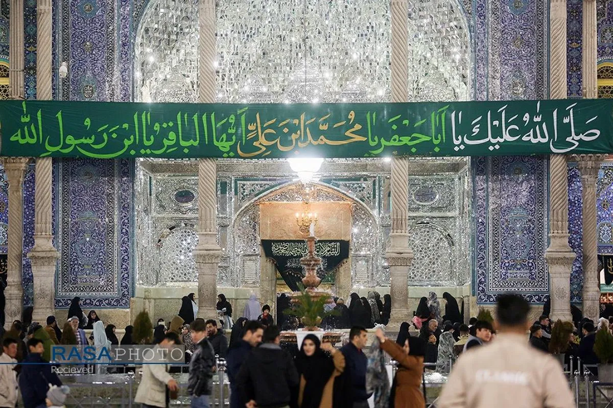 حال و هوای حرم کریمه اهلبیت (ع) در شب میلاد حضرت امام محمد باقر (علیه&zwnj;السلام)