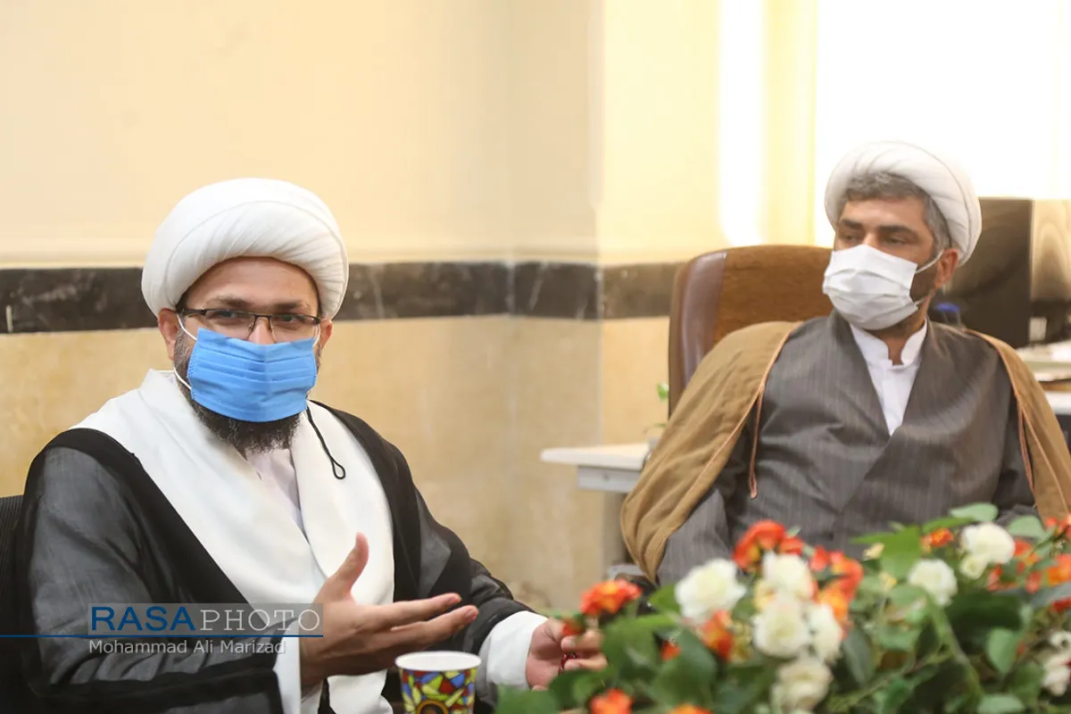 بازدید اعضای دفتر آیت الله اراکی از خبرگزاری رسا