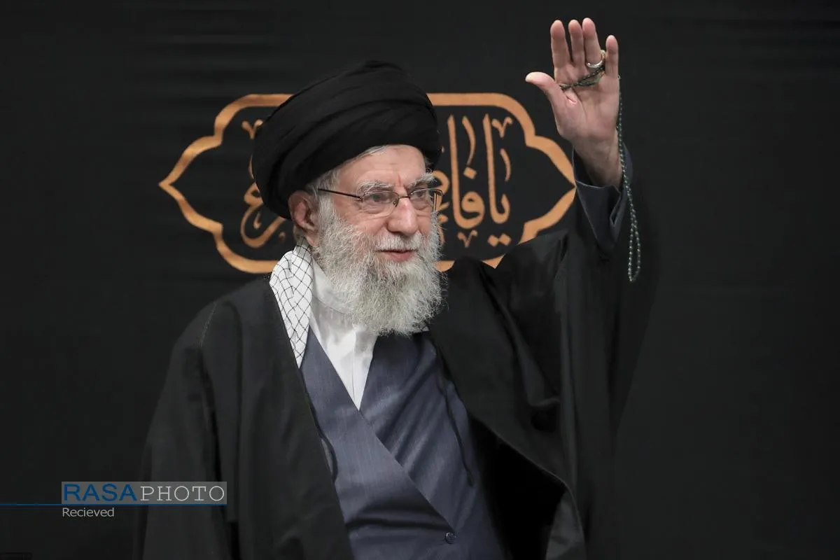 رهبر بزرگ آزادی خواهان جهان حضرت آیت&zwnj;الله&zwnj;العظمی خامنه ای به ملکوت اعلی پیوست