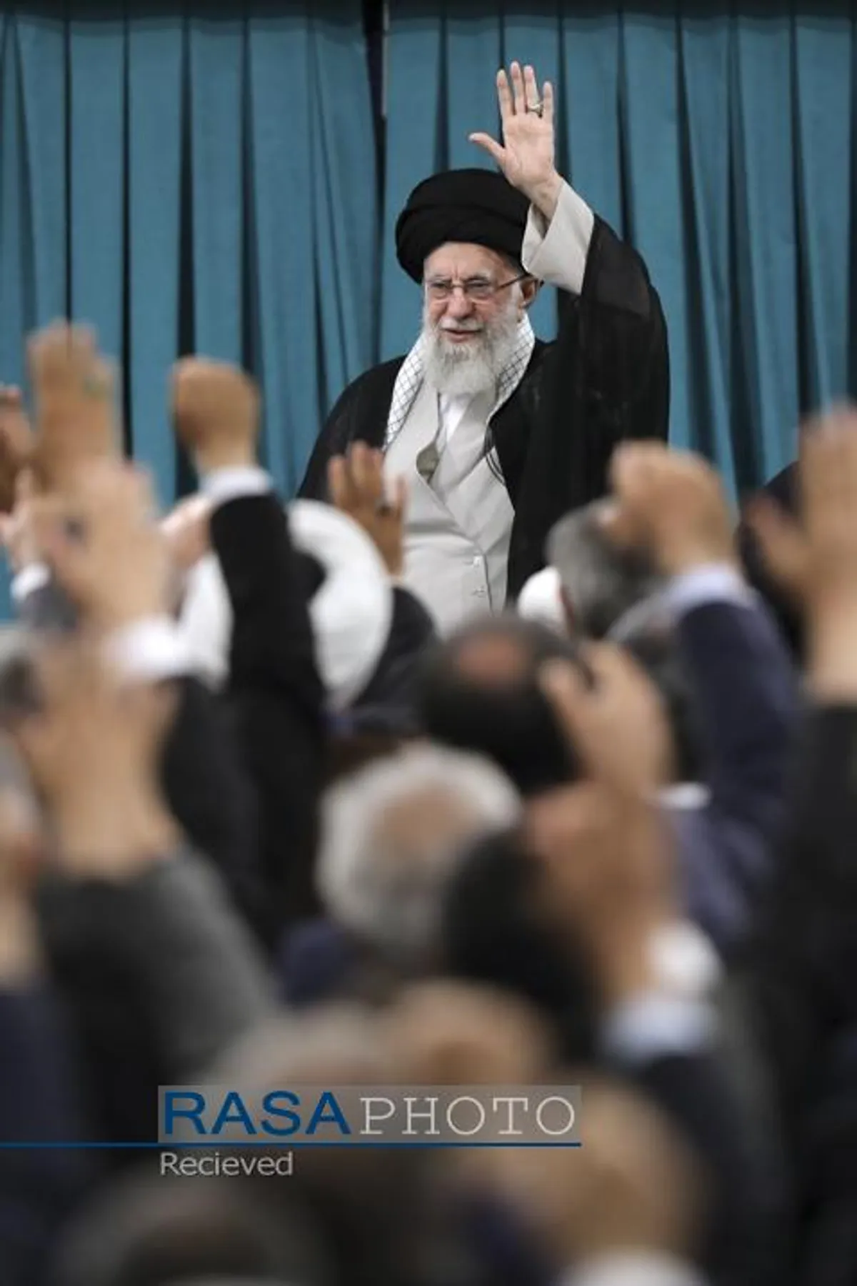 دیدار نمایندگان مجلس شورای اسلامی با رهبر معظم انقلاب