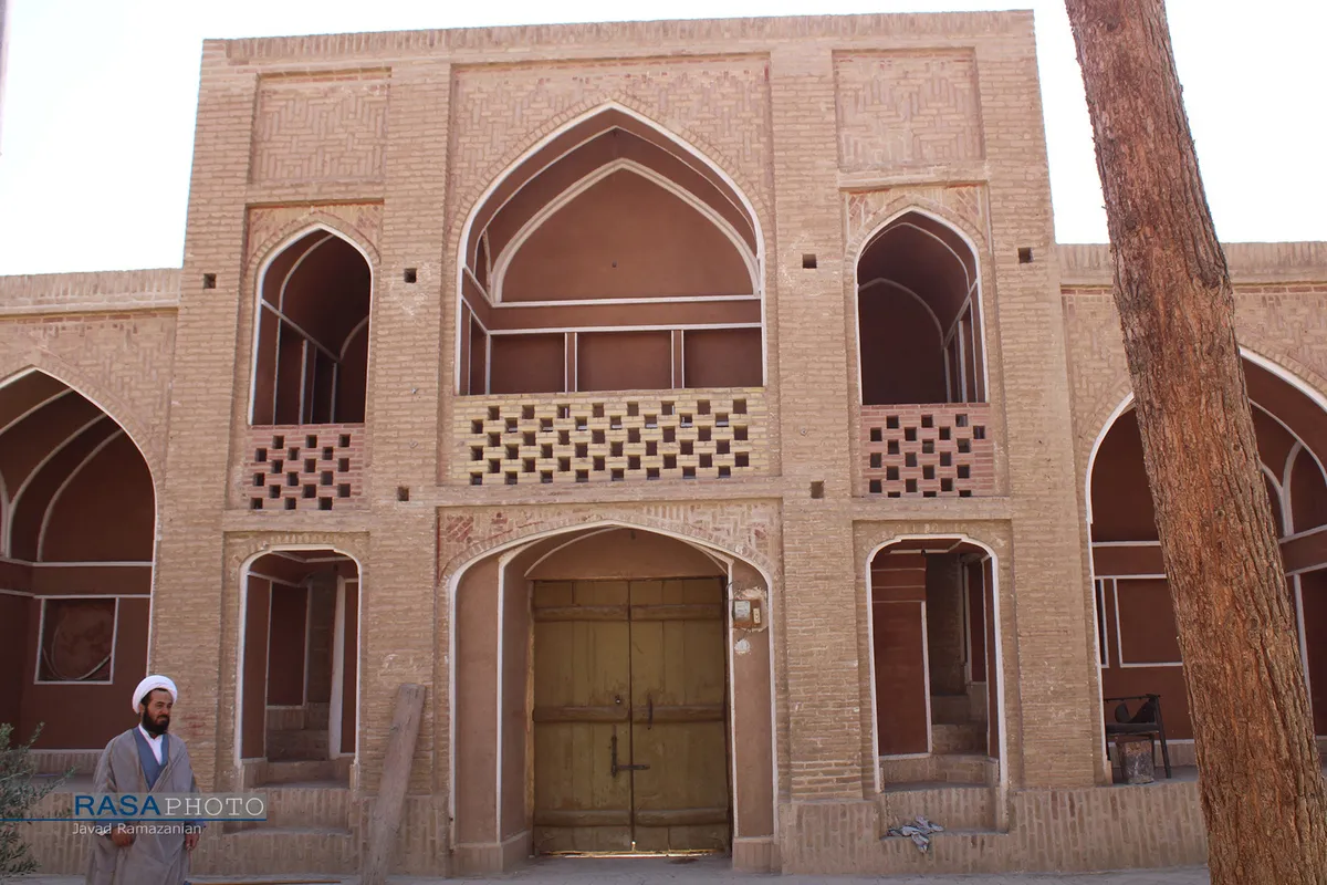 حوزه علمیه موسویه دامغان "مدرسه آقا"