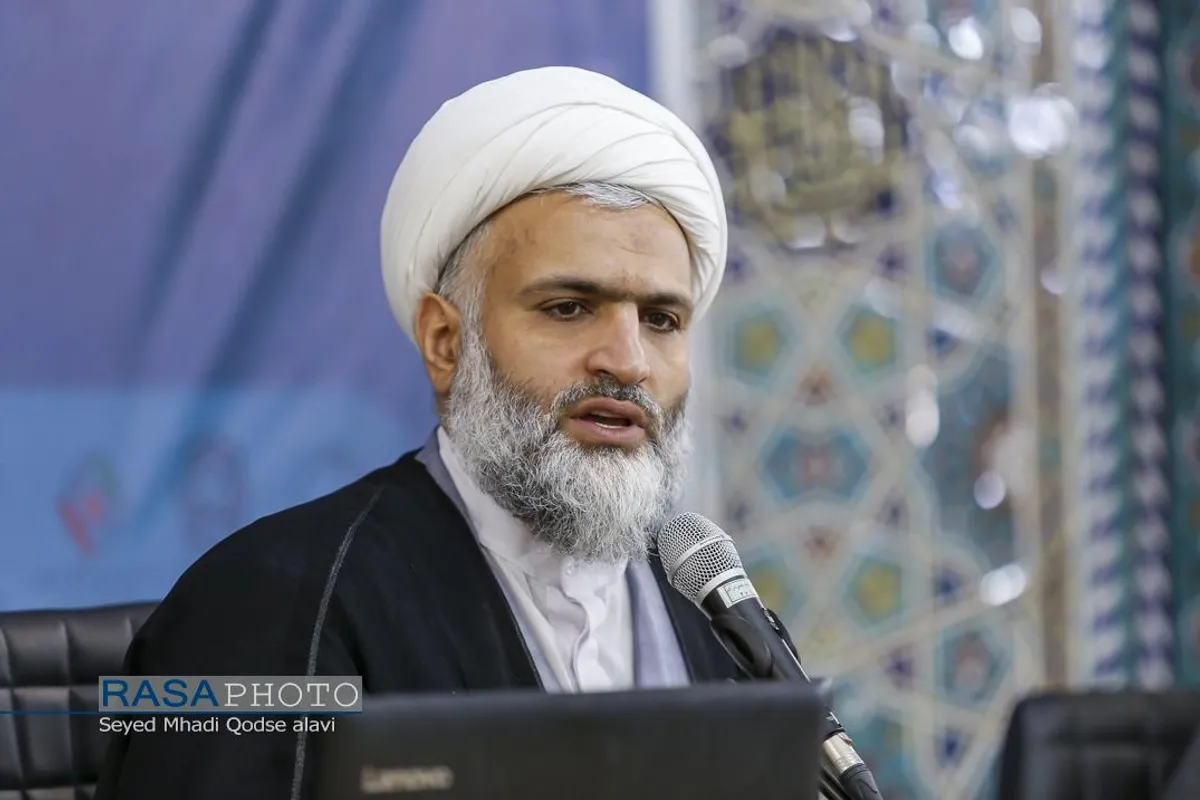دورمین روز از اولین اجلاسیه سراسری ایمان و امید امام خمینی (ره) در اندیشه امام خامنه&zwnj;ای