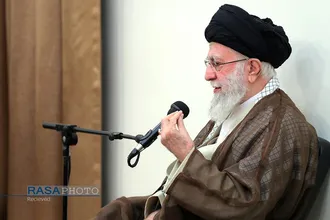 دیدار دست&zwnj;اندرکاران کنگره ملی شهدای استان کهگیلویه و بویر احمد با رهبر انقلاب